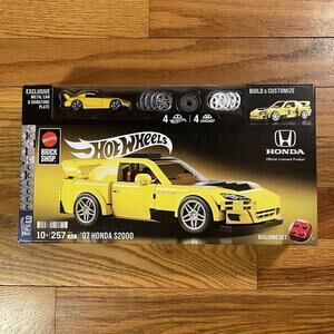 Hot Wheels HW MATTEL BRICK SHOP 07 HONDA S2000 YELLOW 1:32 SCALE SEALED
